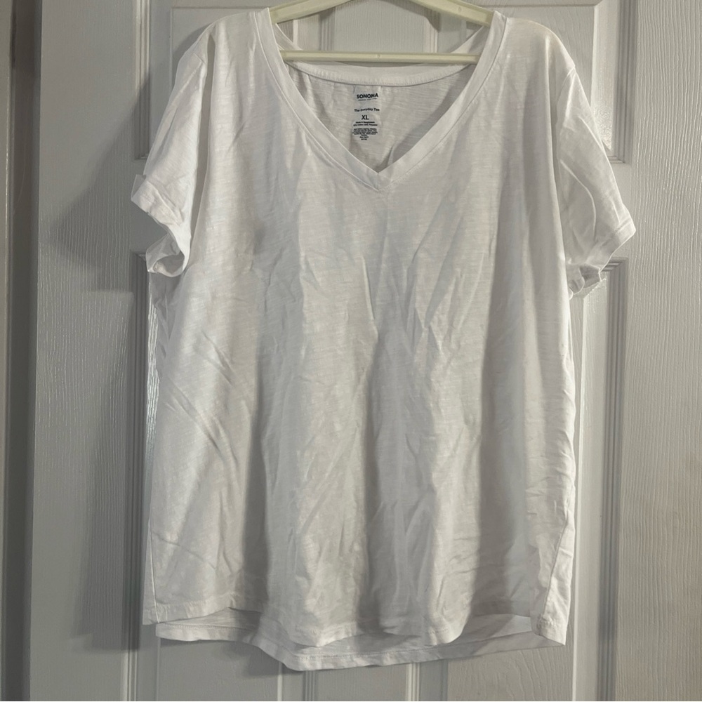 Sonoma White V-Neck Short Sleeve Tee